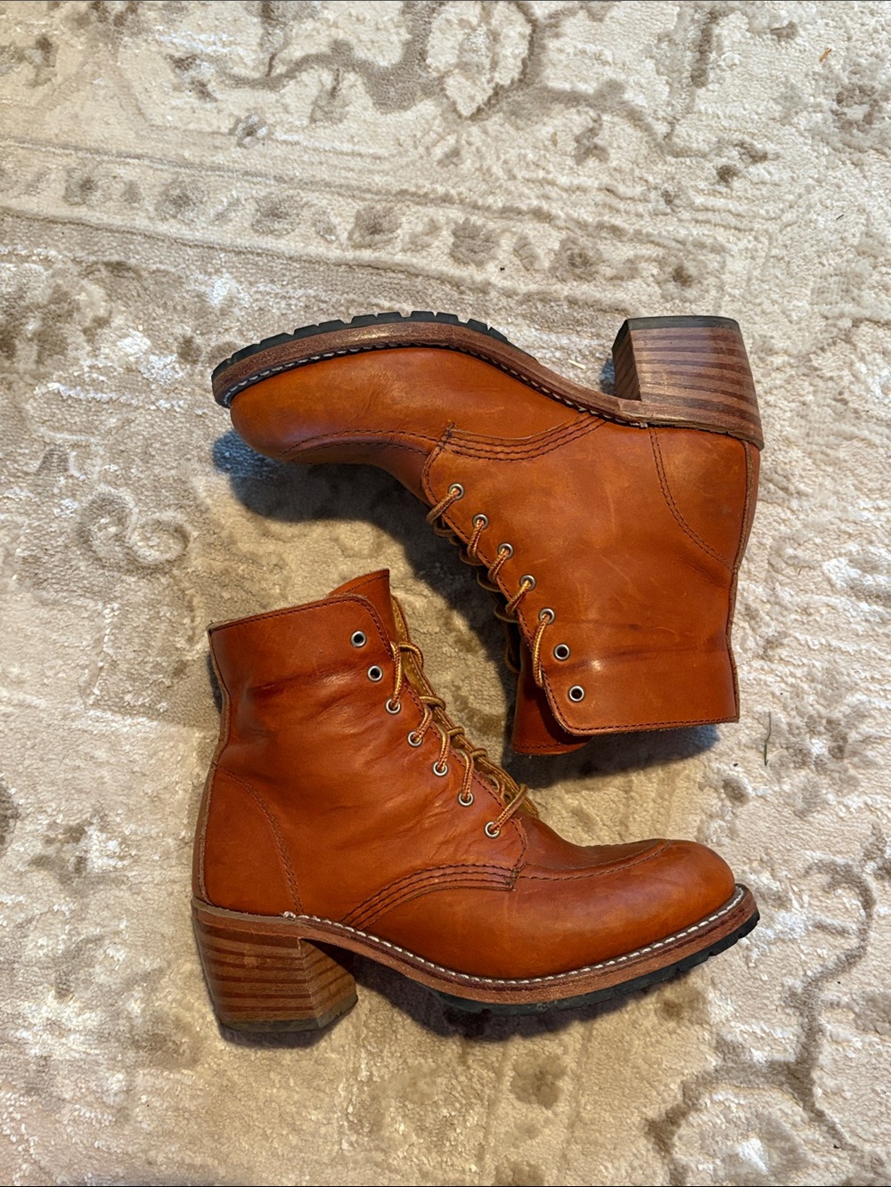 Redwing Clara Boot heels 7.5